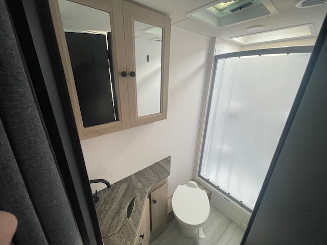 2026 SUNSEEKER 2400 BDSD - Image 16
