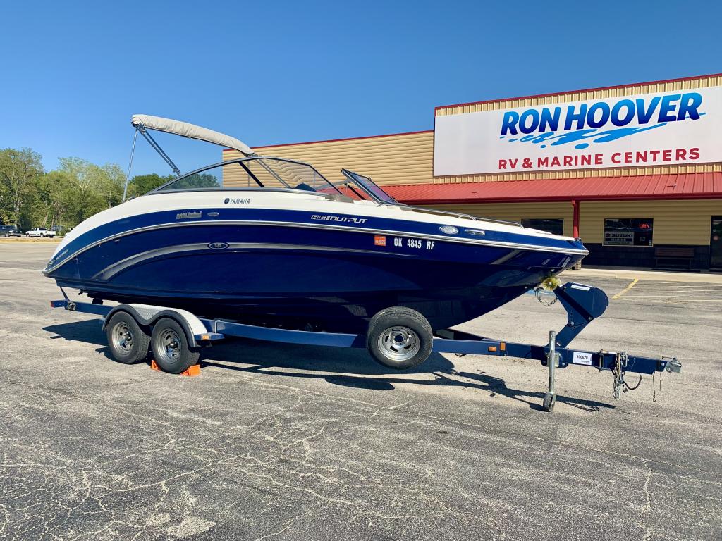 2013 Yamaha 242 LIMITED S Standard - Image 2