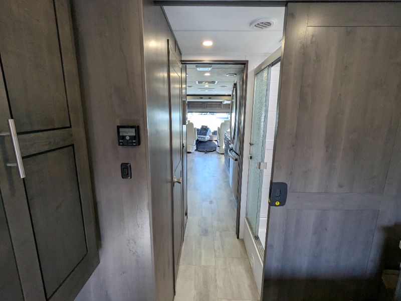 2025 Forest River Georgetown 3 Series GT3 32A3 - Image 27