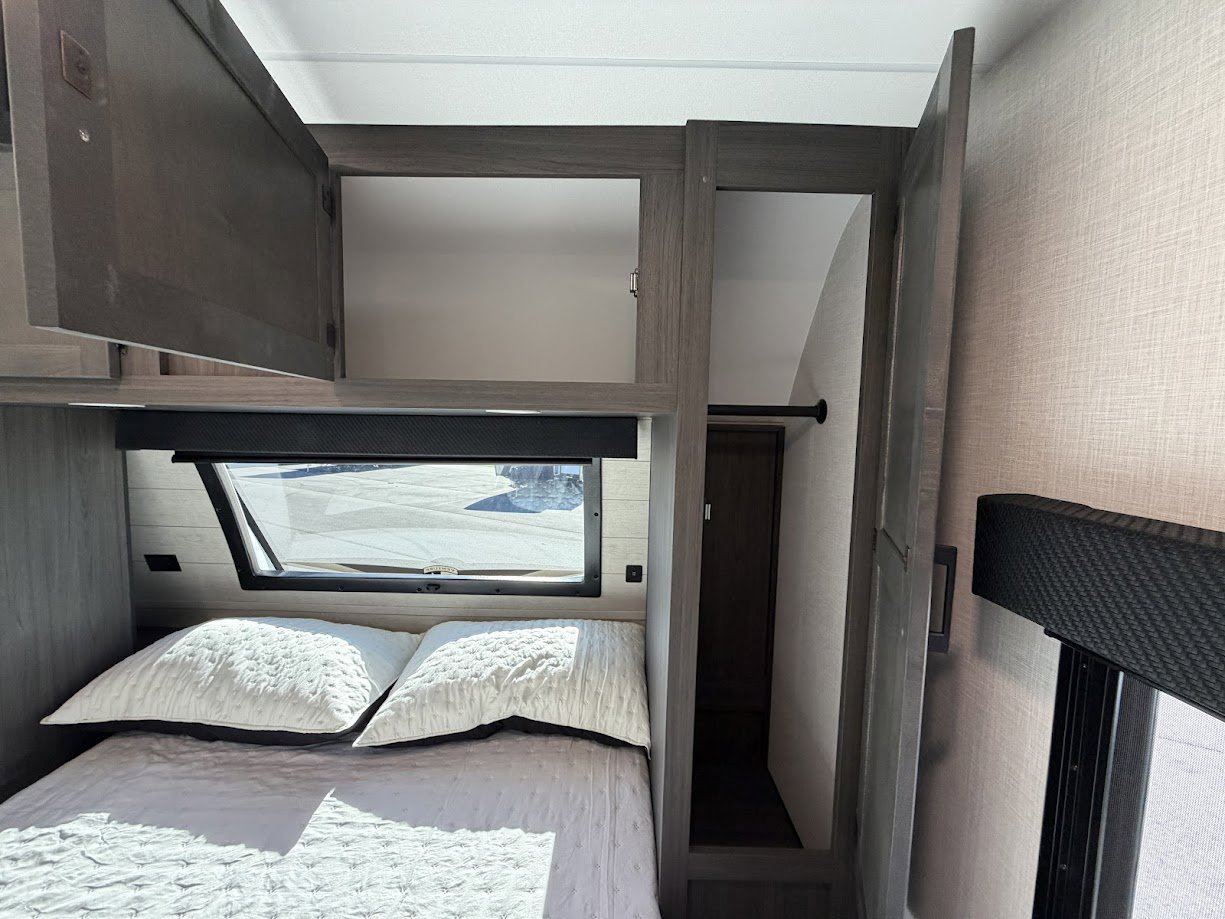 2026 VENTURE RV SPORTTREK 271VRB - Image 54