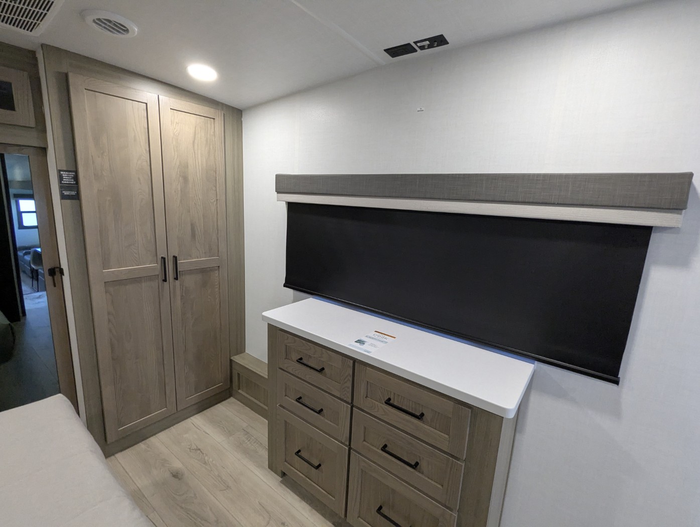2026 Forest River Rockwood Signature R361RLS - Image 10