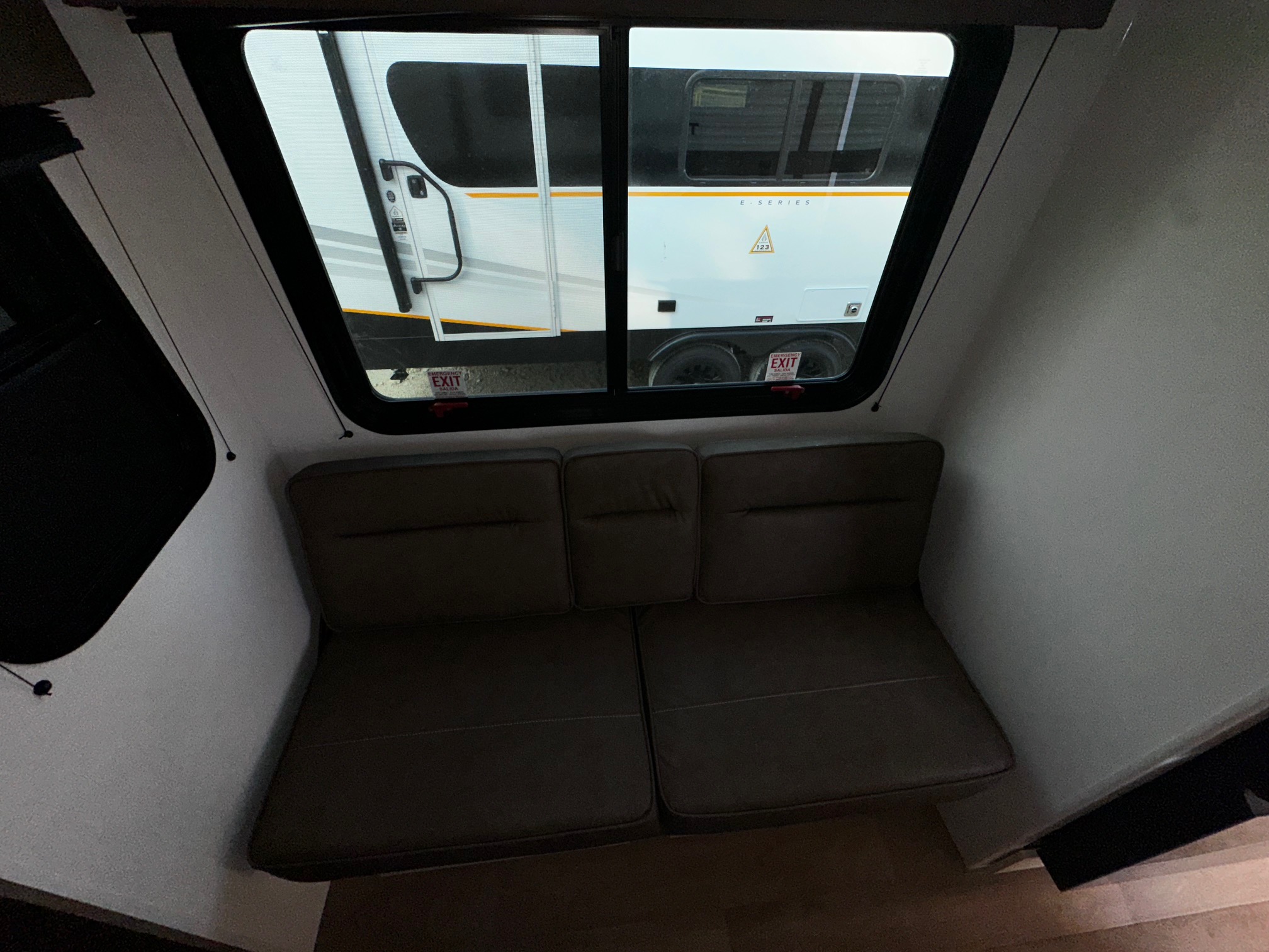 2027 Grand Design Transcend XPLOR 26BHX - Image 9