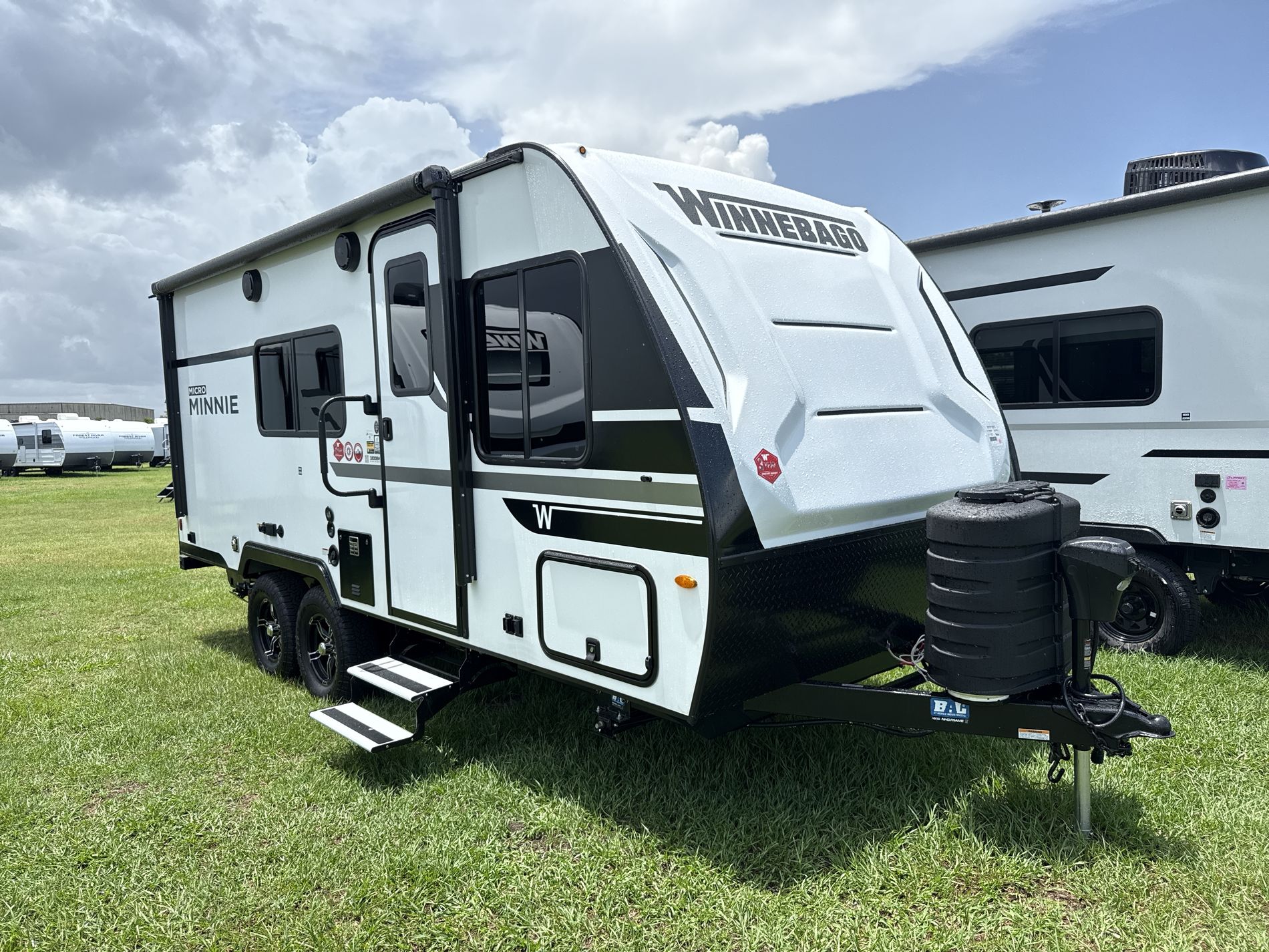 2025 Winnebago Micro Minnie