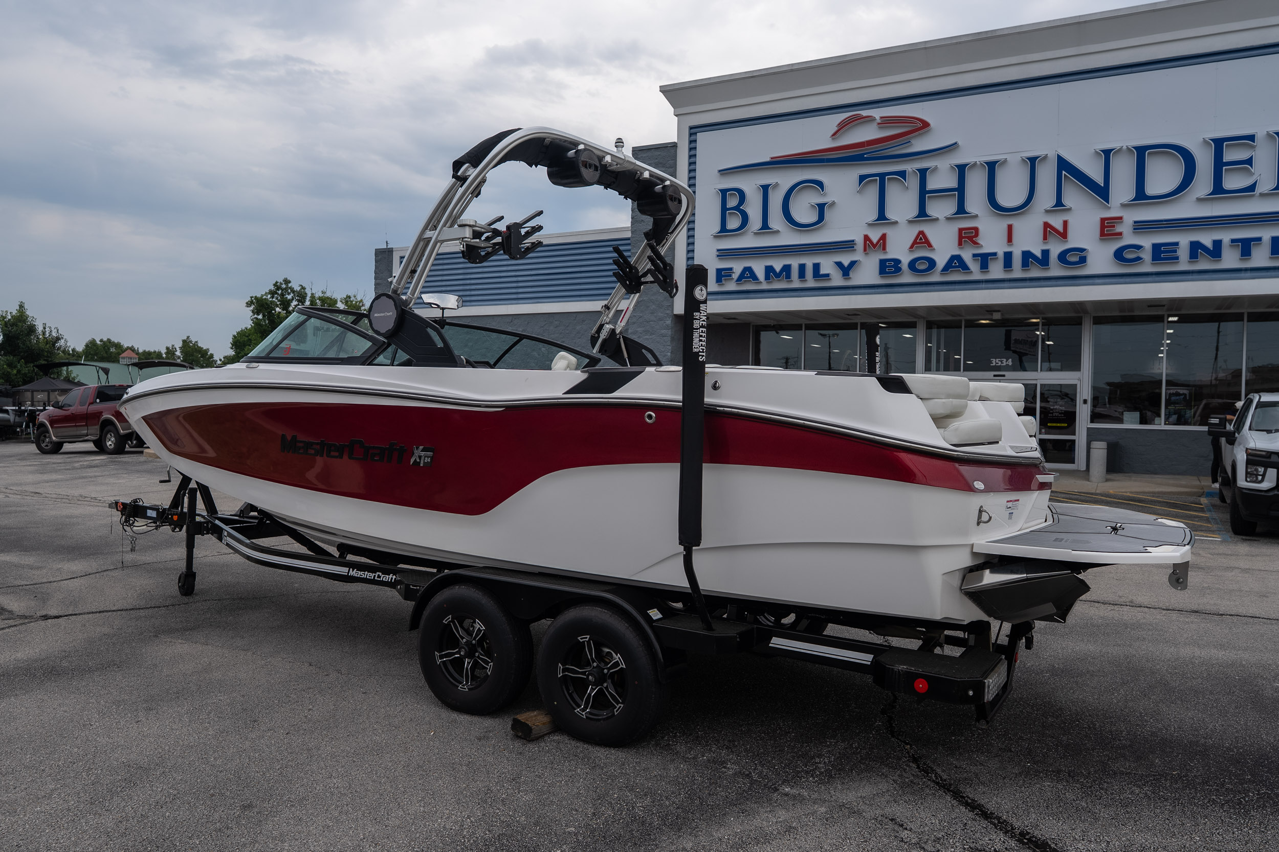 2023 MasterCraft XT24 - Image 8