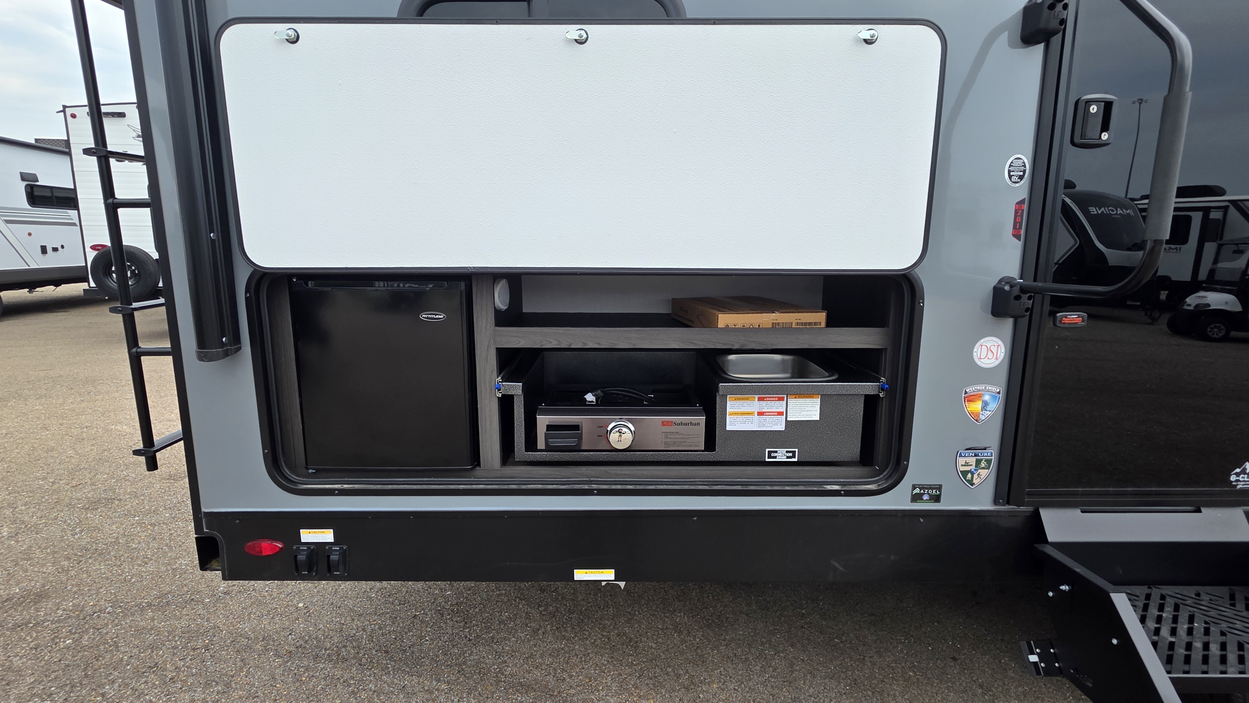2027 VENTURE RV STRATUS 281VBH - Image 5