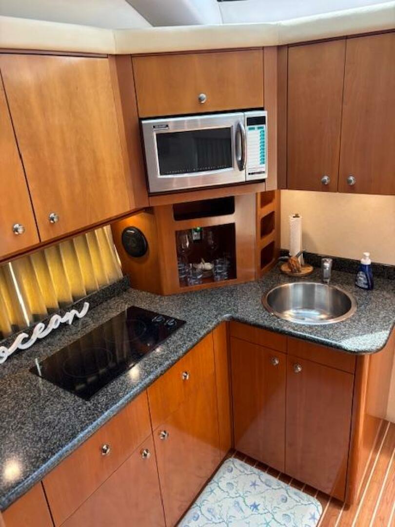 2006 Carver 43 Motor Yacht - Image 62