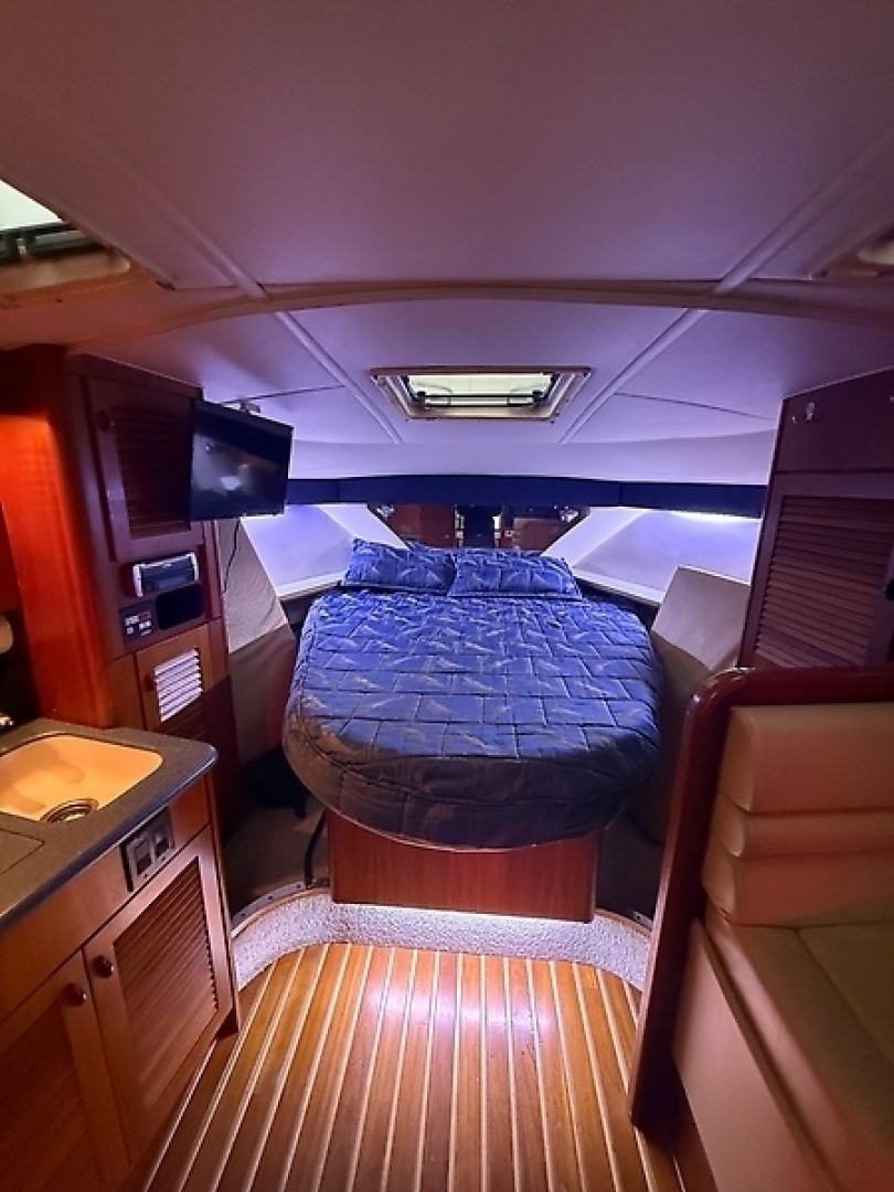 2003 Pursuit - Image 9