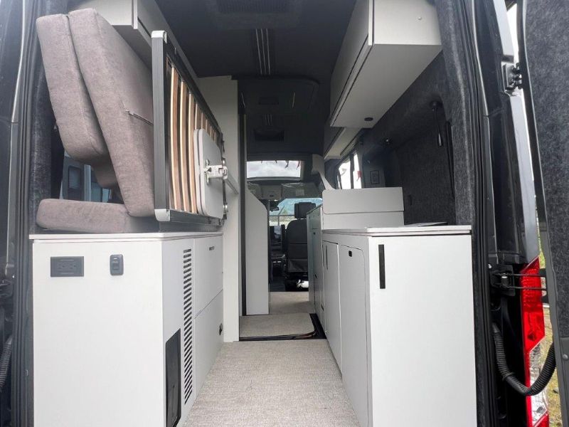 2026 Grand Design Lineage Series VT LVT1 - Image 7