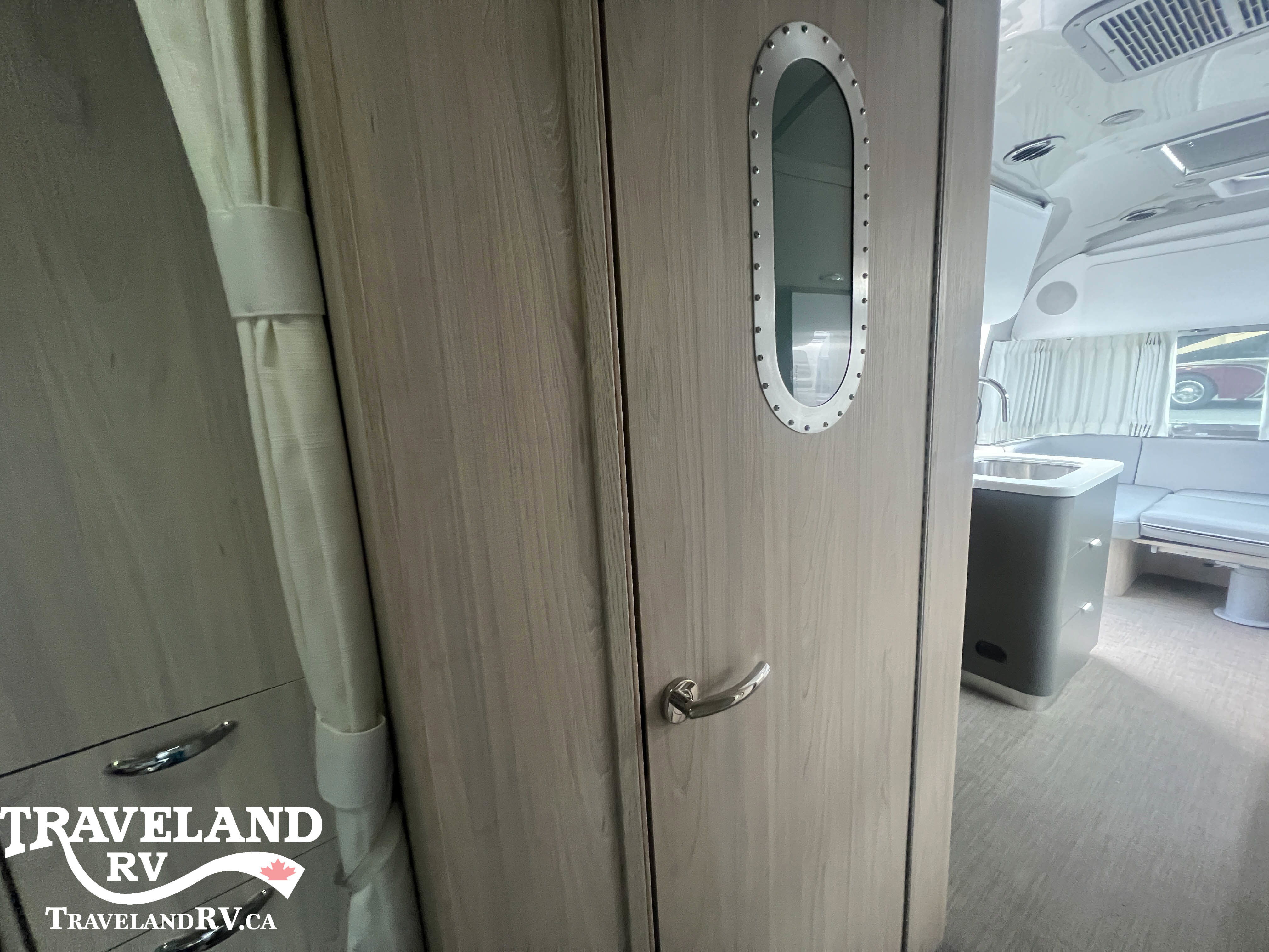 2025 Airstream Globetrotter 25FB - Image 23