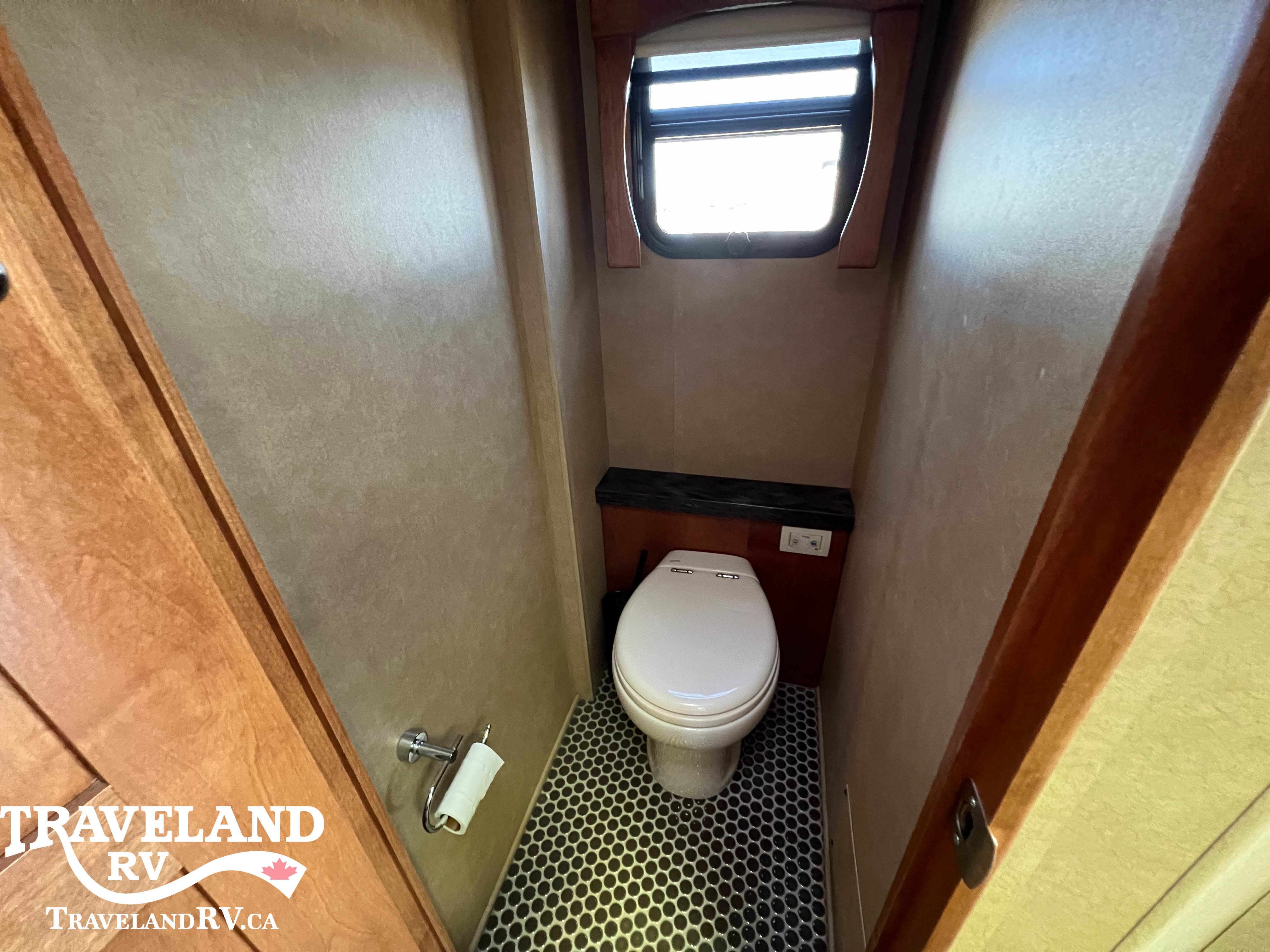 2012 Monaco RV Vesta 35PBD - Image 34