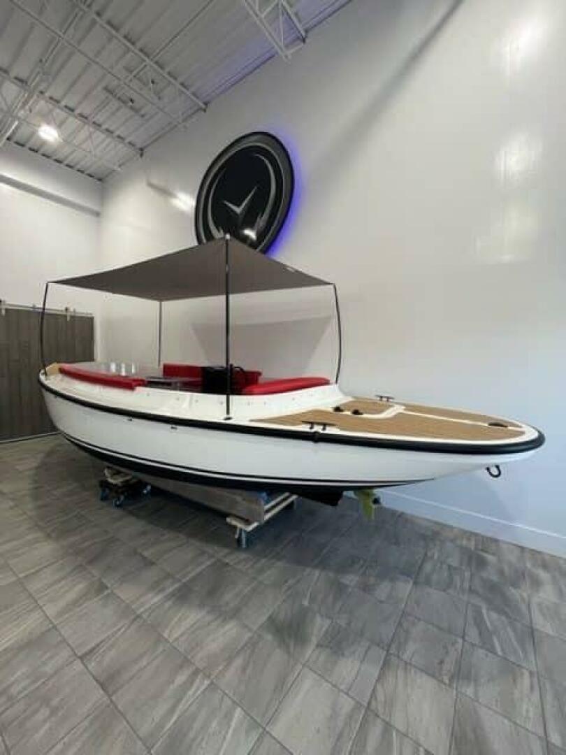 2024 Vision WX Tritoon - Image 76