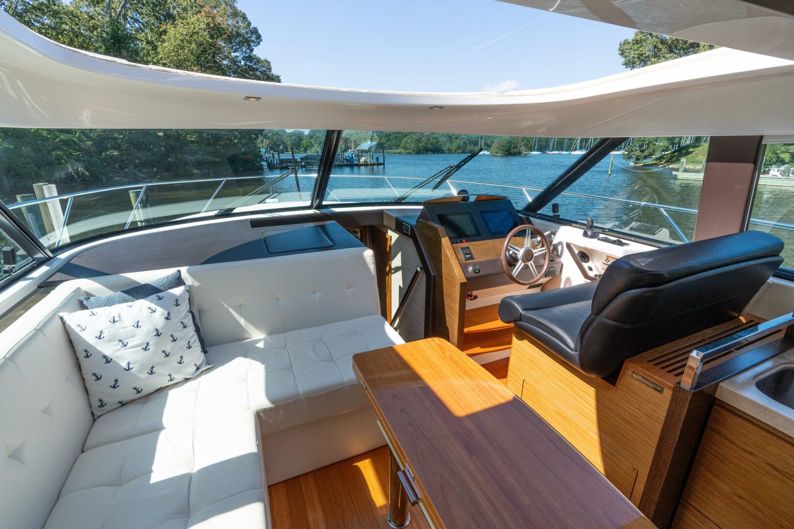 2015 Tiara Yachts 44 Coupe - Image 4