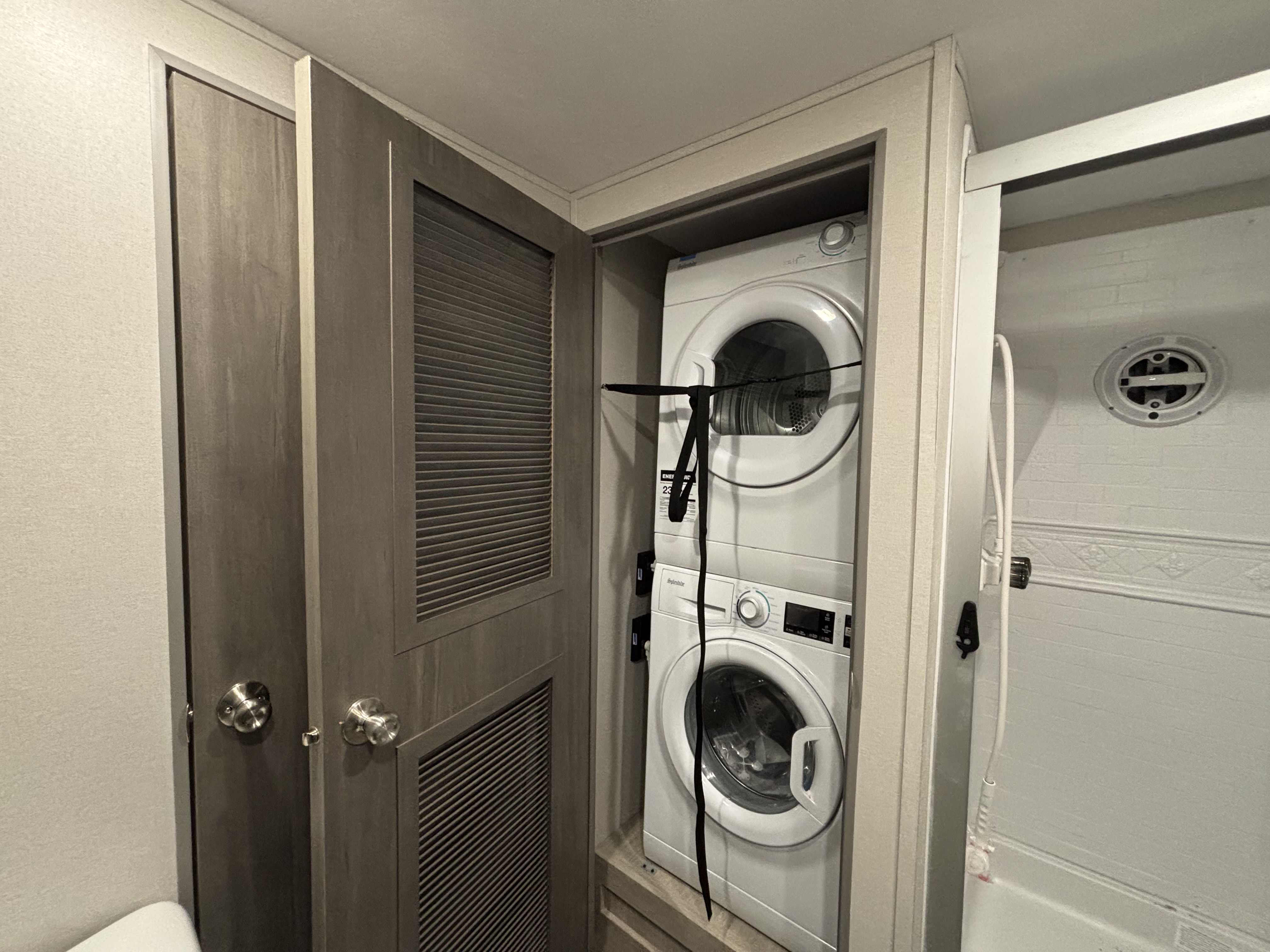 2026 Coachmen Catalina Destination Series 44CONDO - Image 24