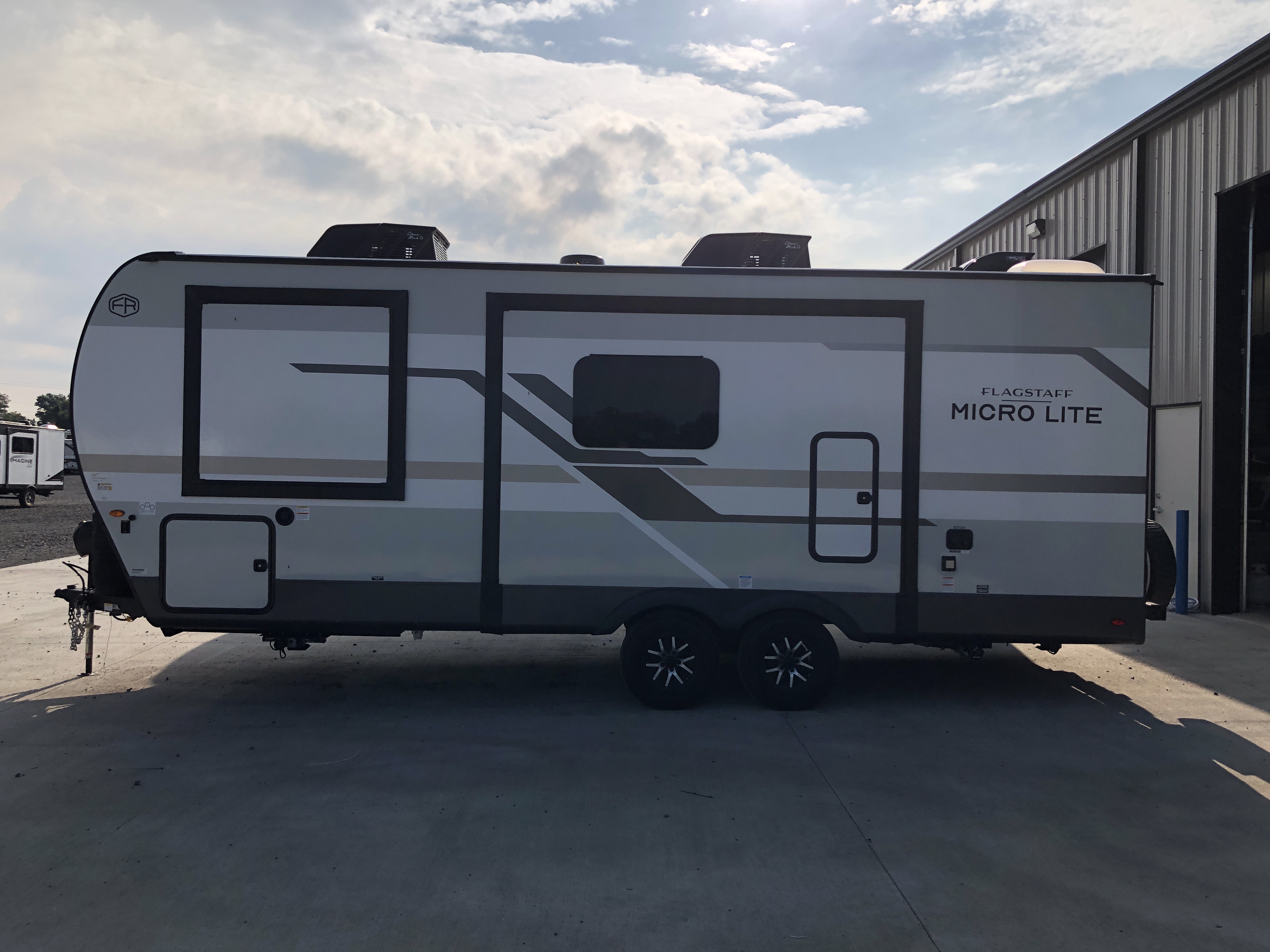 2026 Forest River Flagstaff Micro Lite 25BSDS - Image 4