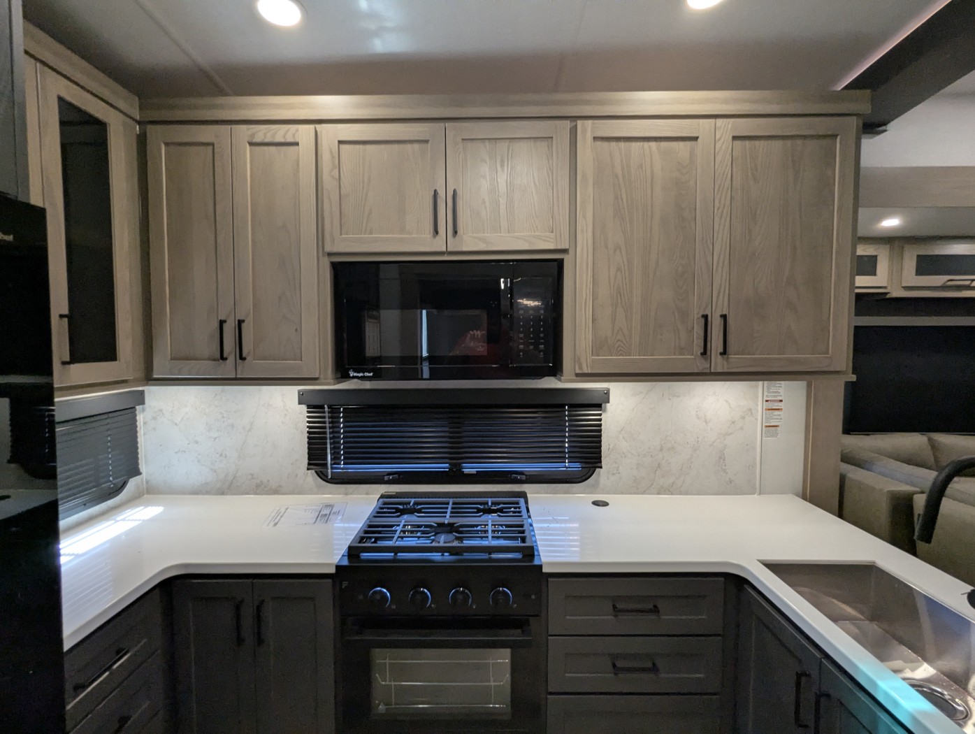 2026 Forest River Rockwood Signature 404SRK - Image 35