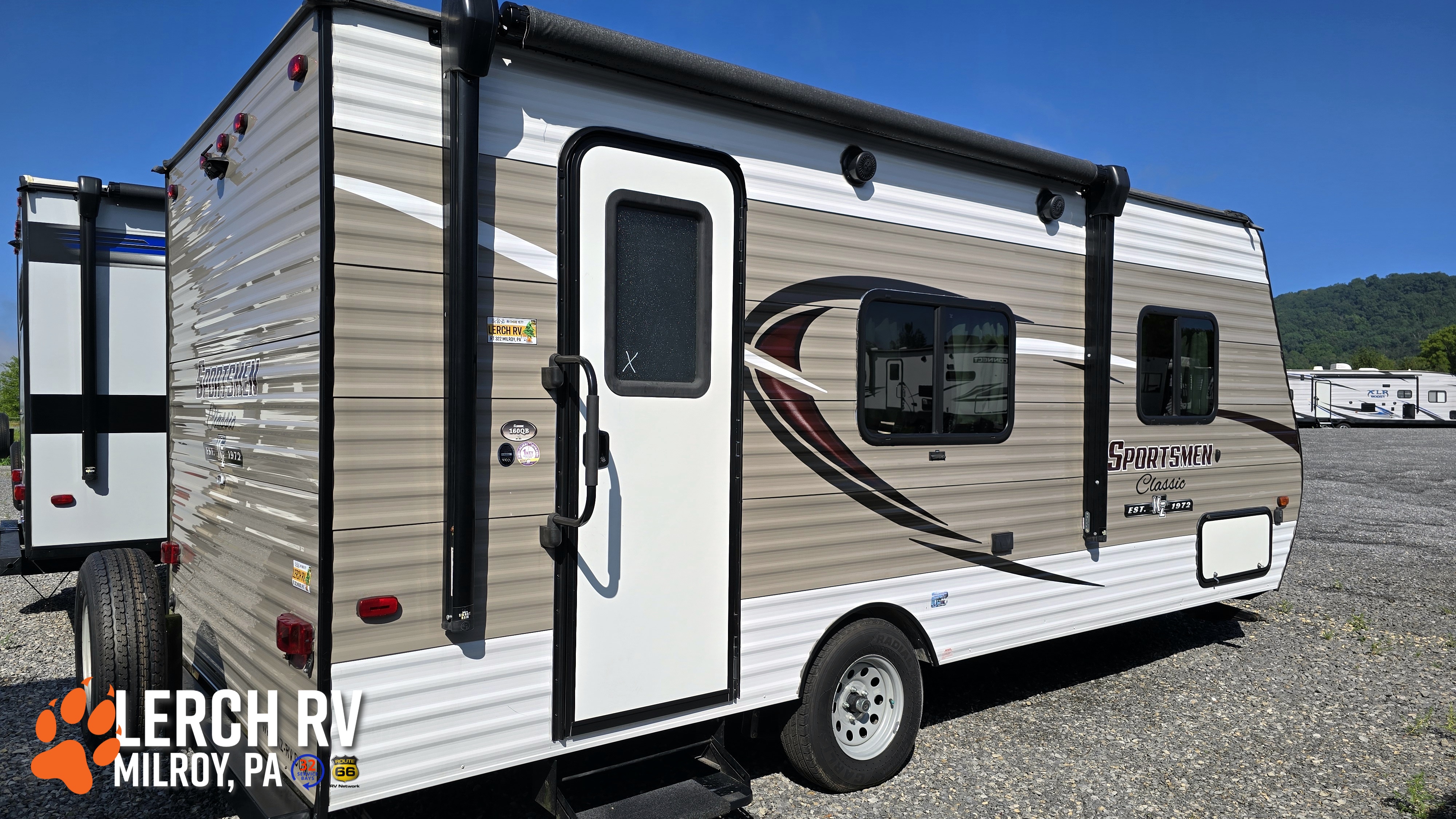 2018 KZ RV Sportsmen Classic 160QB - Image 4