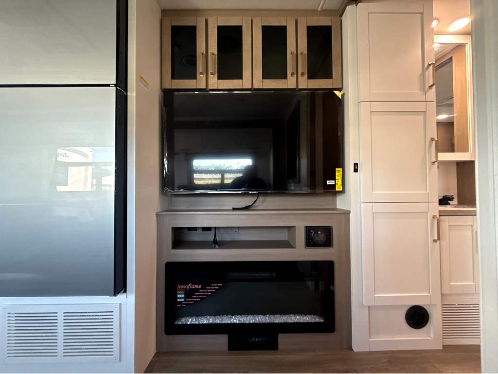 2027 JAYCO GREYHAWK 30Z - Image 33
