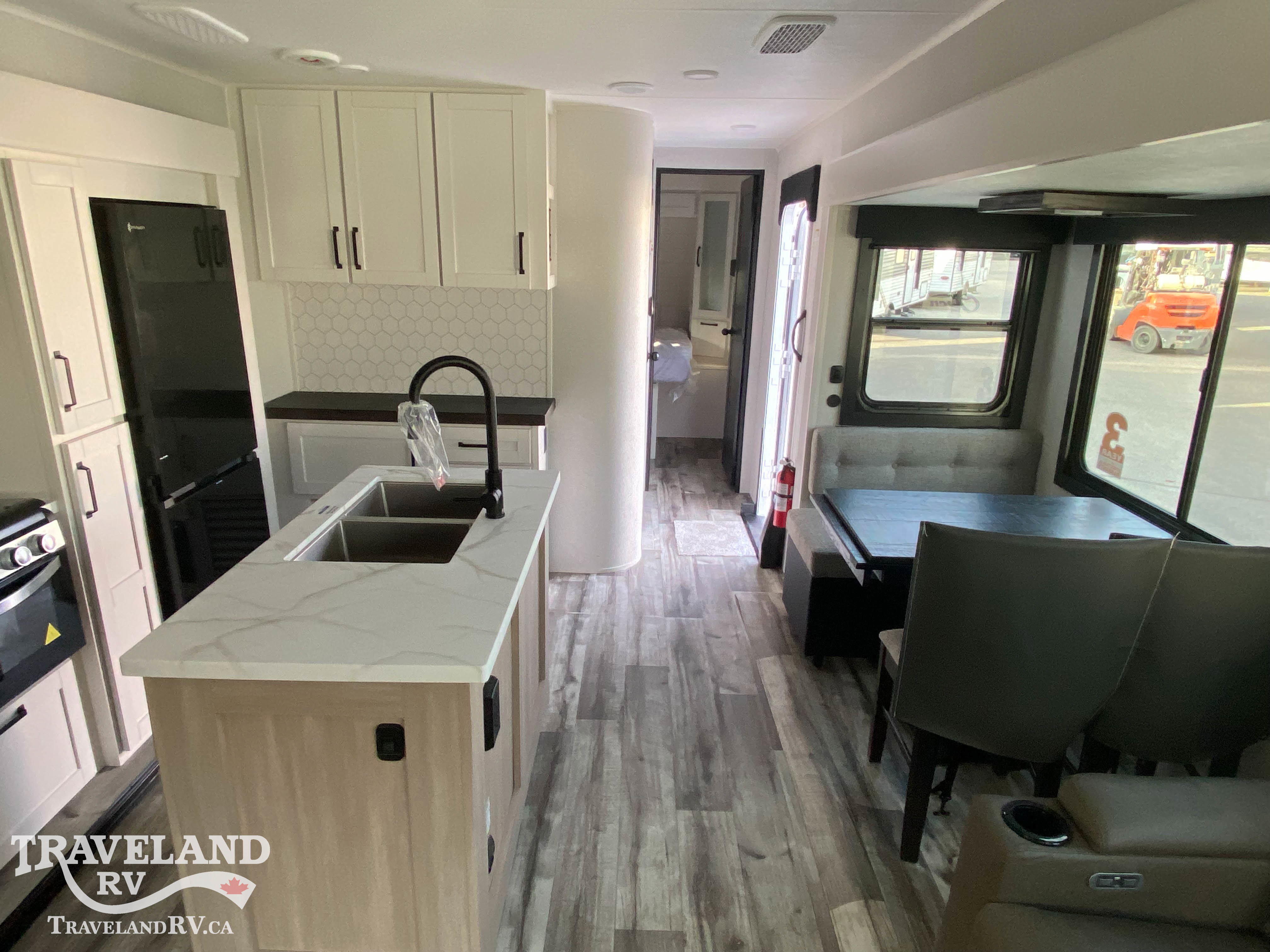 2026 Highland Ridge Open Range Roamer Light Duty 29RLTS - Image 4