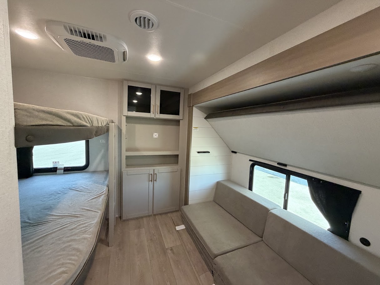 2027 JAYCO JAY FLIGHT 321BDS - Image 42