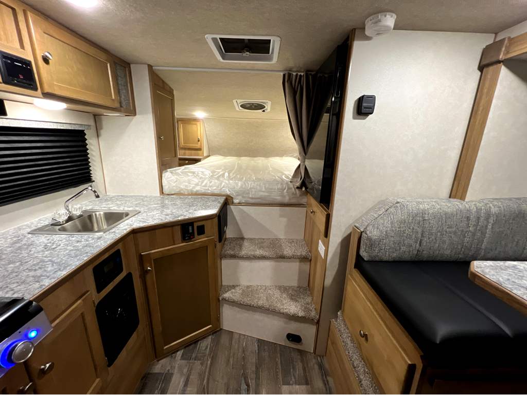 2027 Westland RV Travelaire 83SL - Image 10
