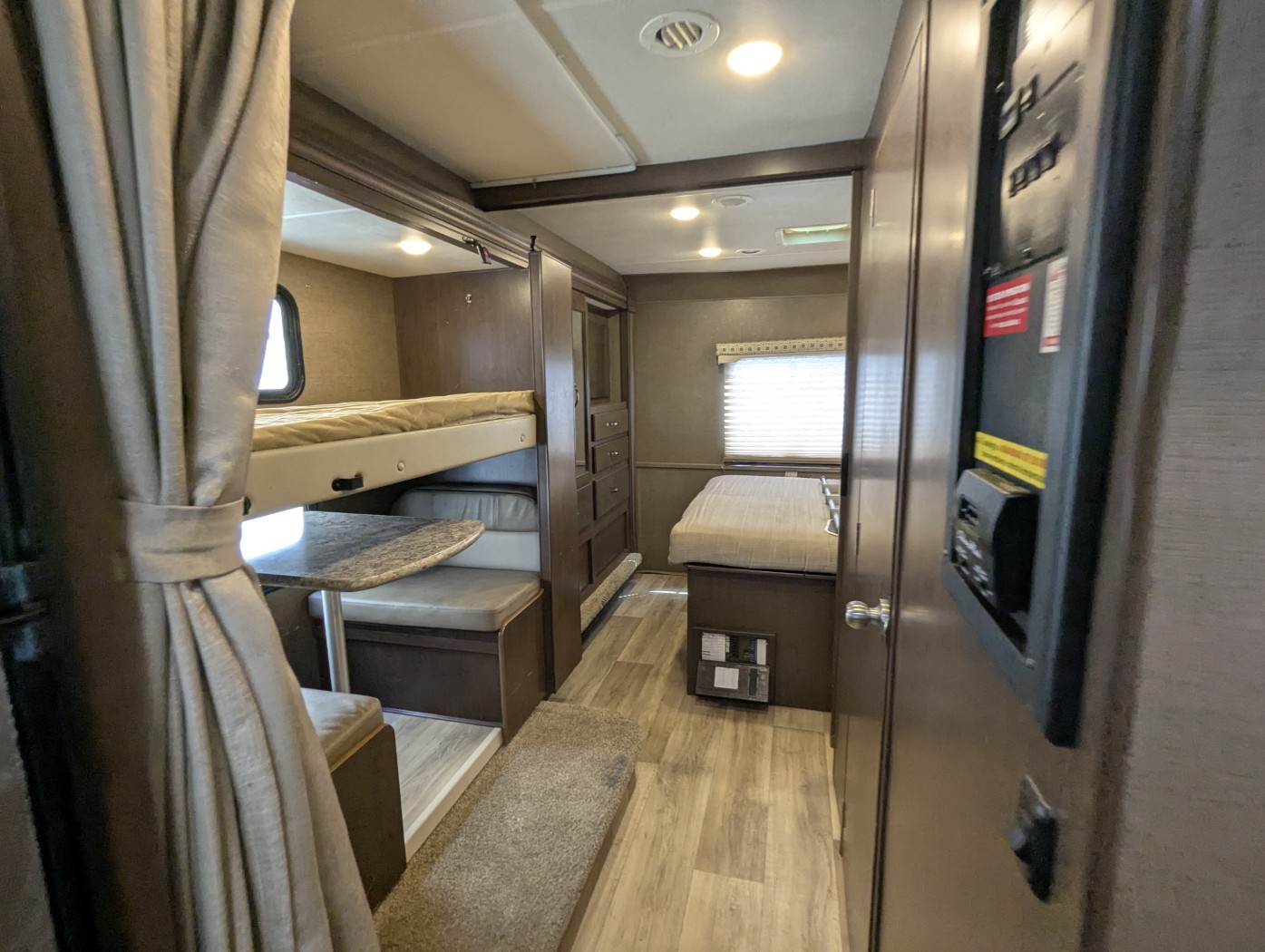 2020 Thor Motor Coach Four Winds 31E - Image 14