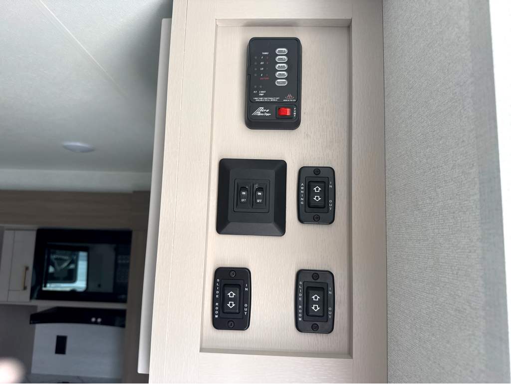 2027 JAYCO JAY FLIGHT 334RTS - Image 21