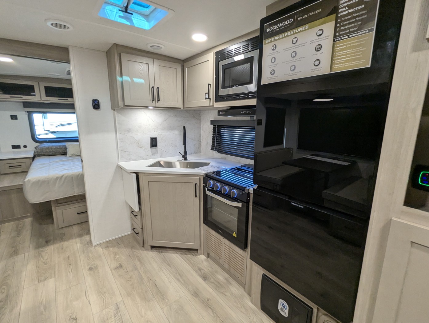 2026 Forest River Rockwood Ultra Lite 2606WS - Image 11