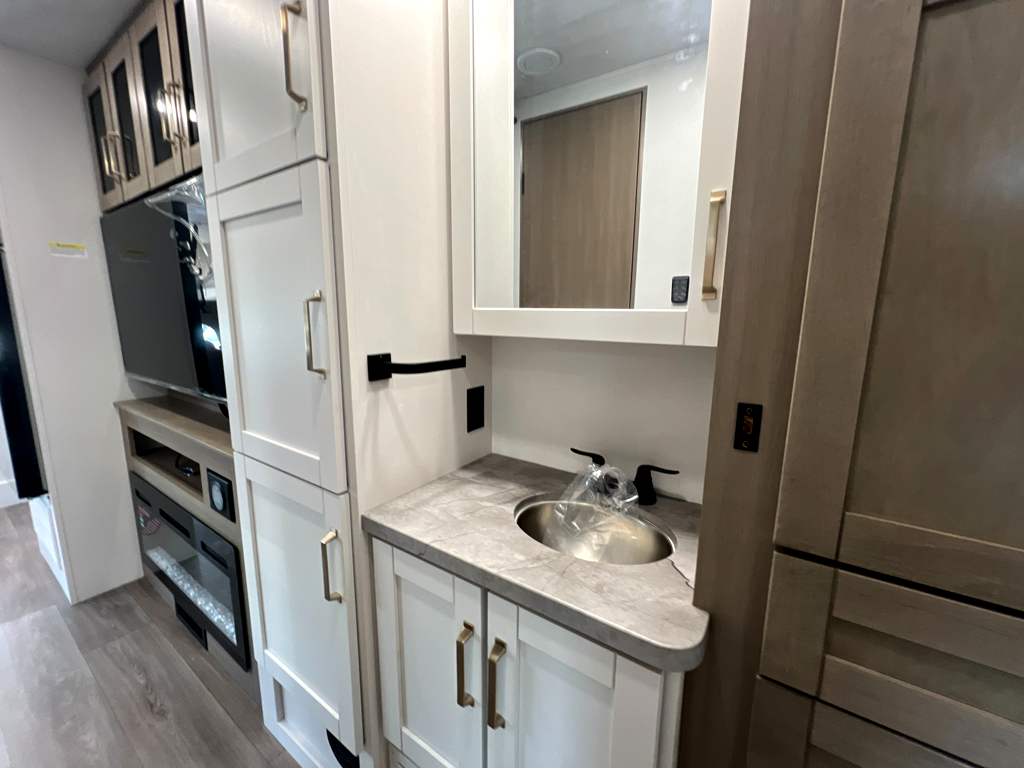 2027 JAYCO GREYHAWK 30Z - Image 16