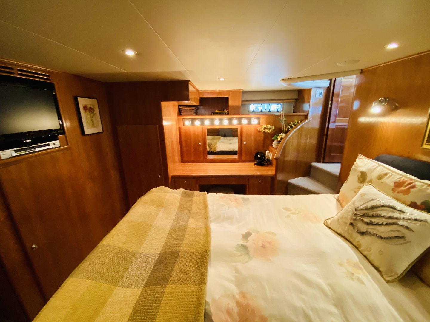 2003 Navigator 5700 Rival - Image 68