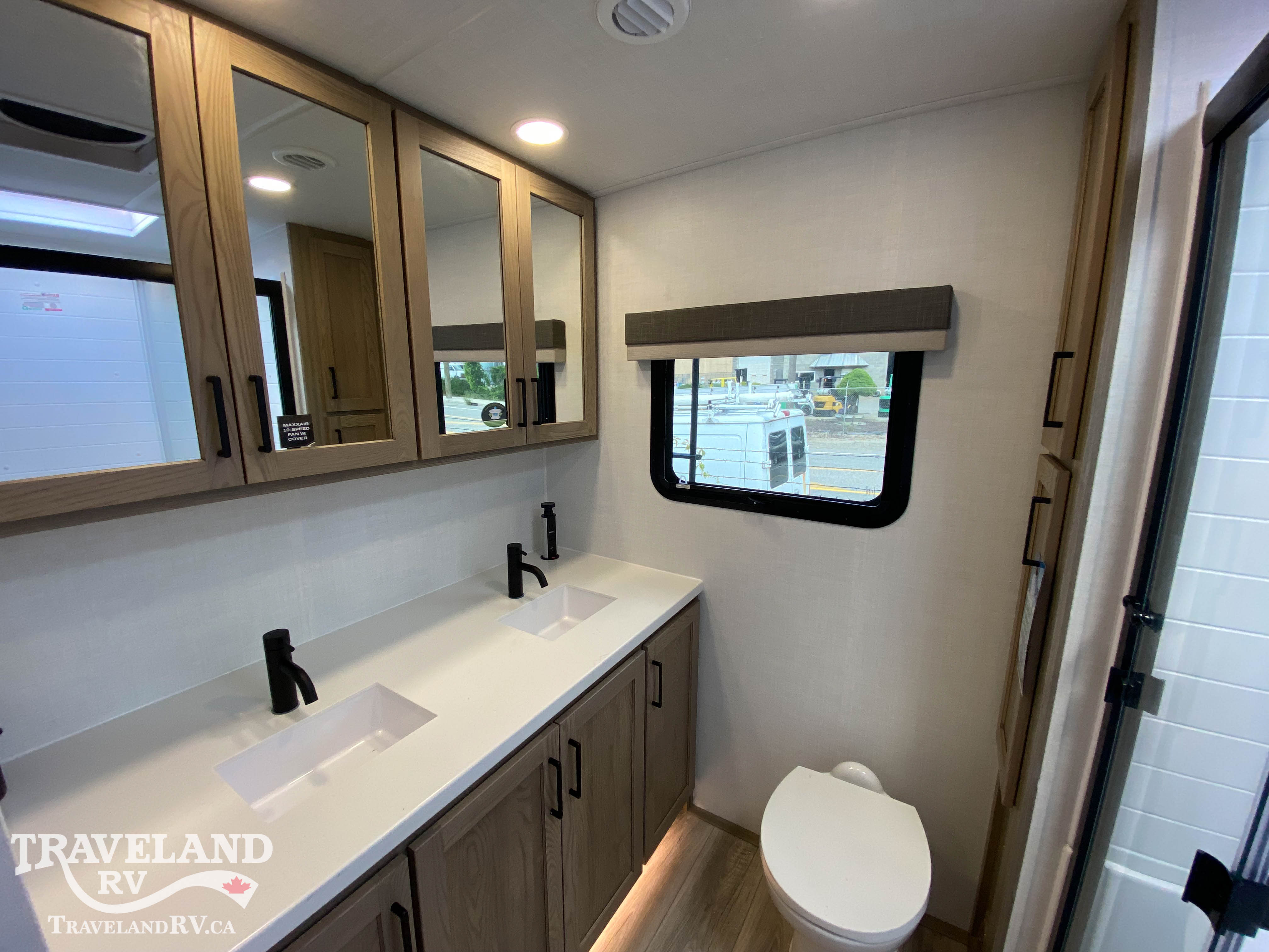 2026 Forest River Rockwood Signature Ultra Lite 8263MBR - Image 20