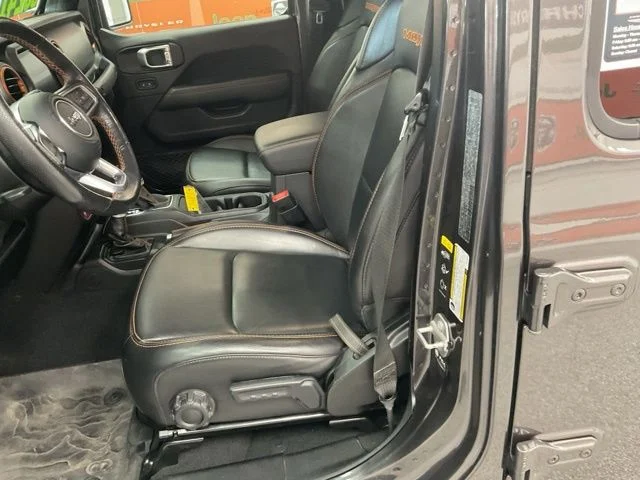 2021 Jeep Gladiator Crew Cab Mojave 4WD - Image 14