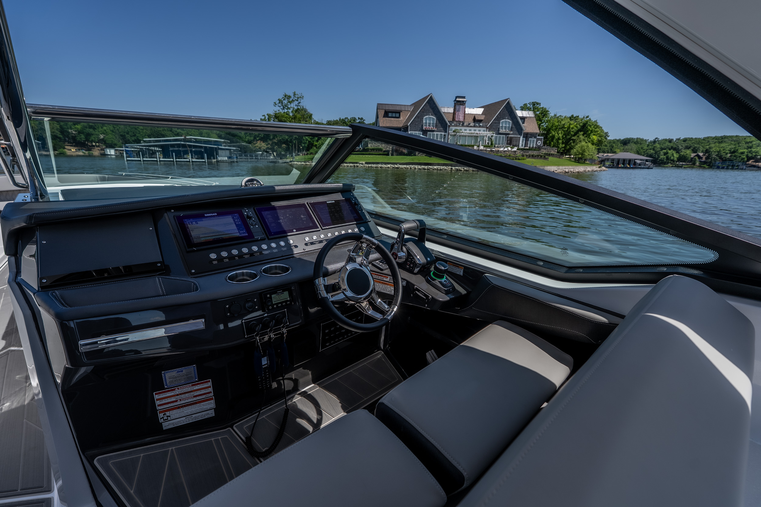 2027 Monterey 385SS - Image 26
