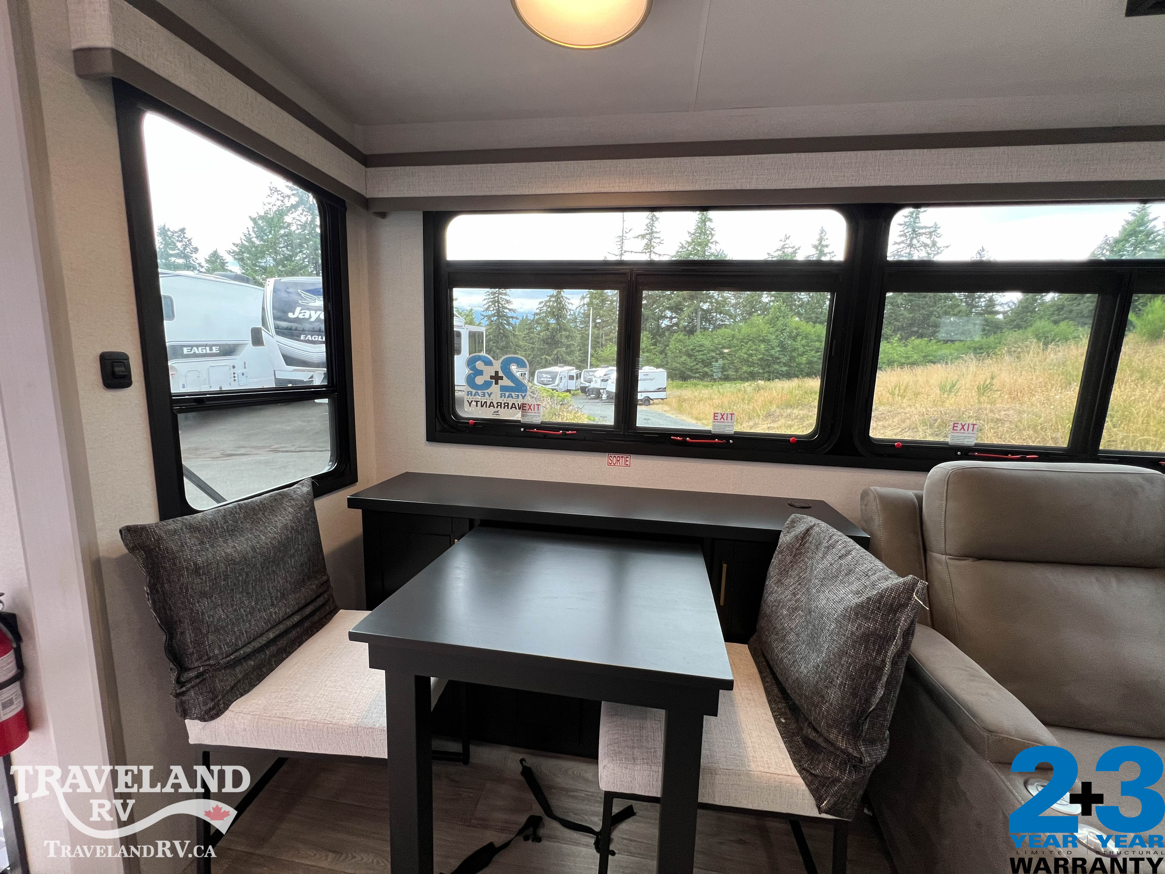 2027 Jayco North Point 310RLTS - Image 11