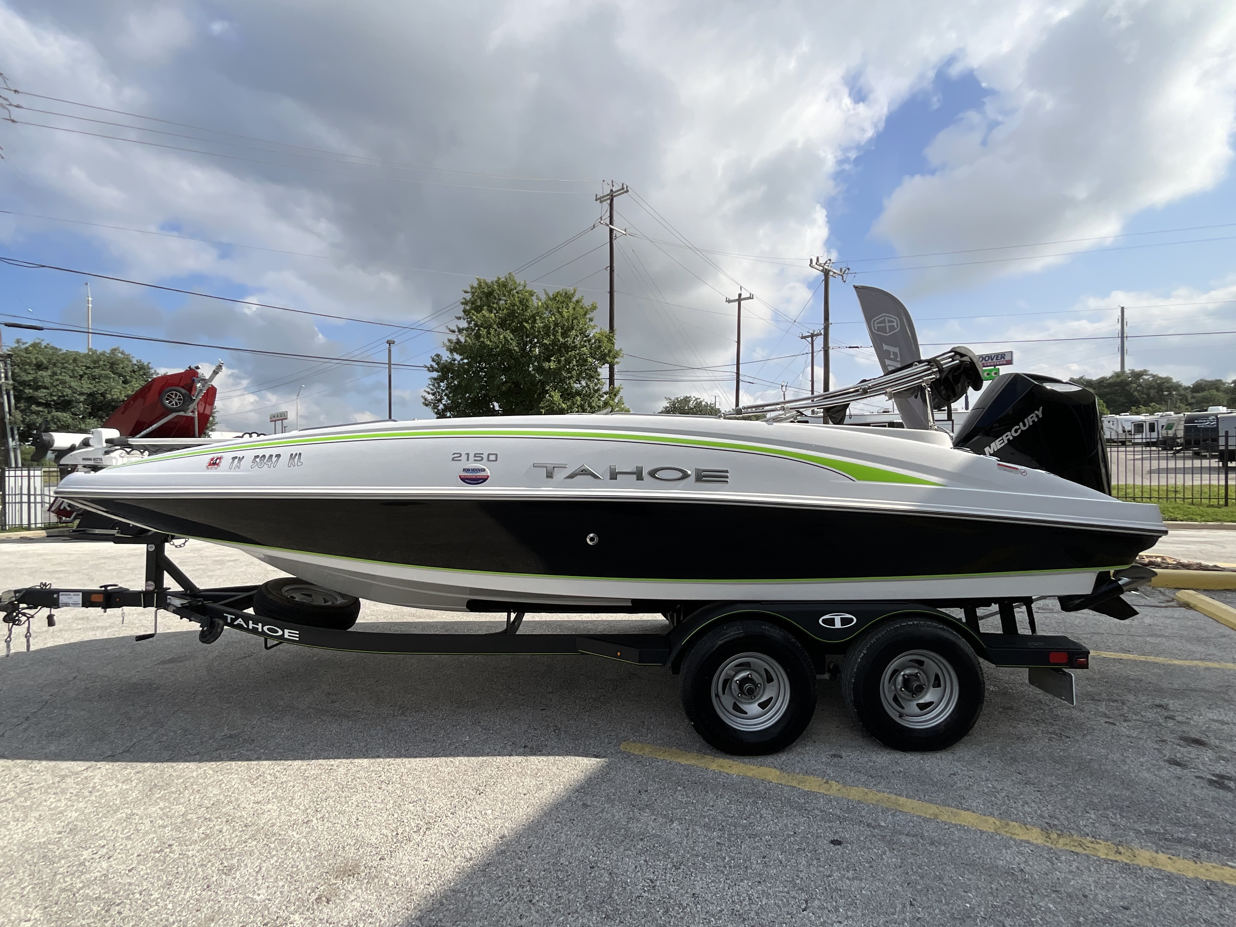 2023 TRACKER 2023 2150FS - Image 1