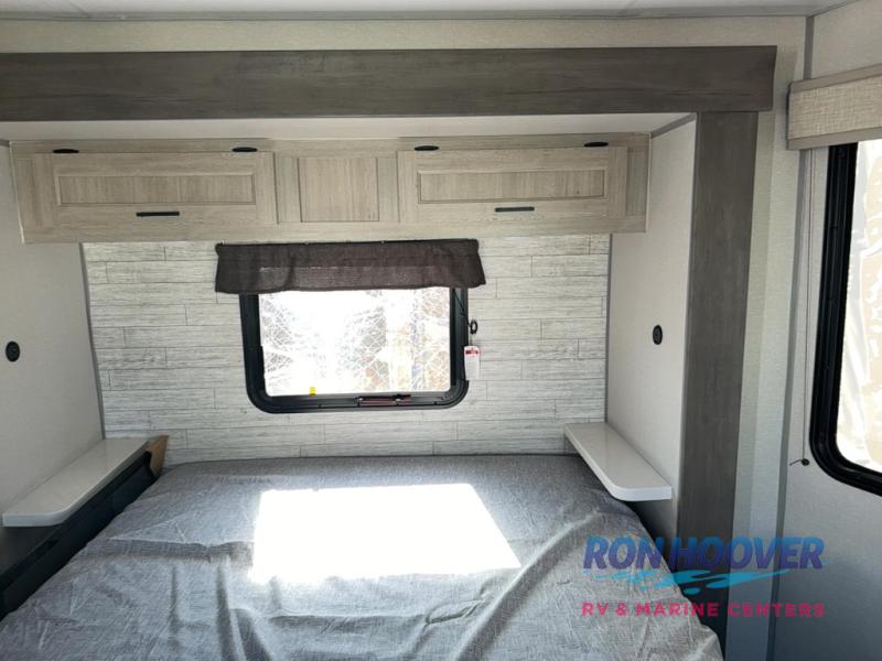 2025 COACHMEN CATALINA 42CONDO - Image 36
