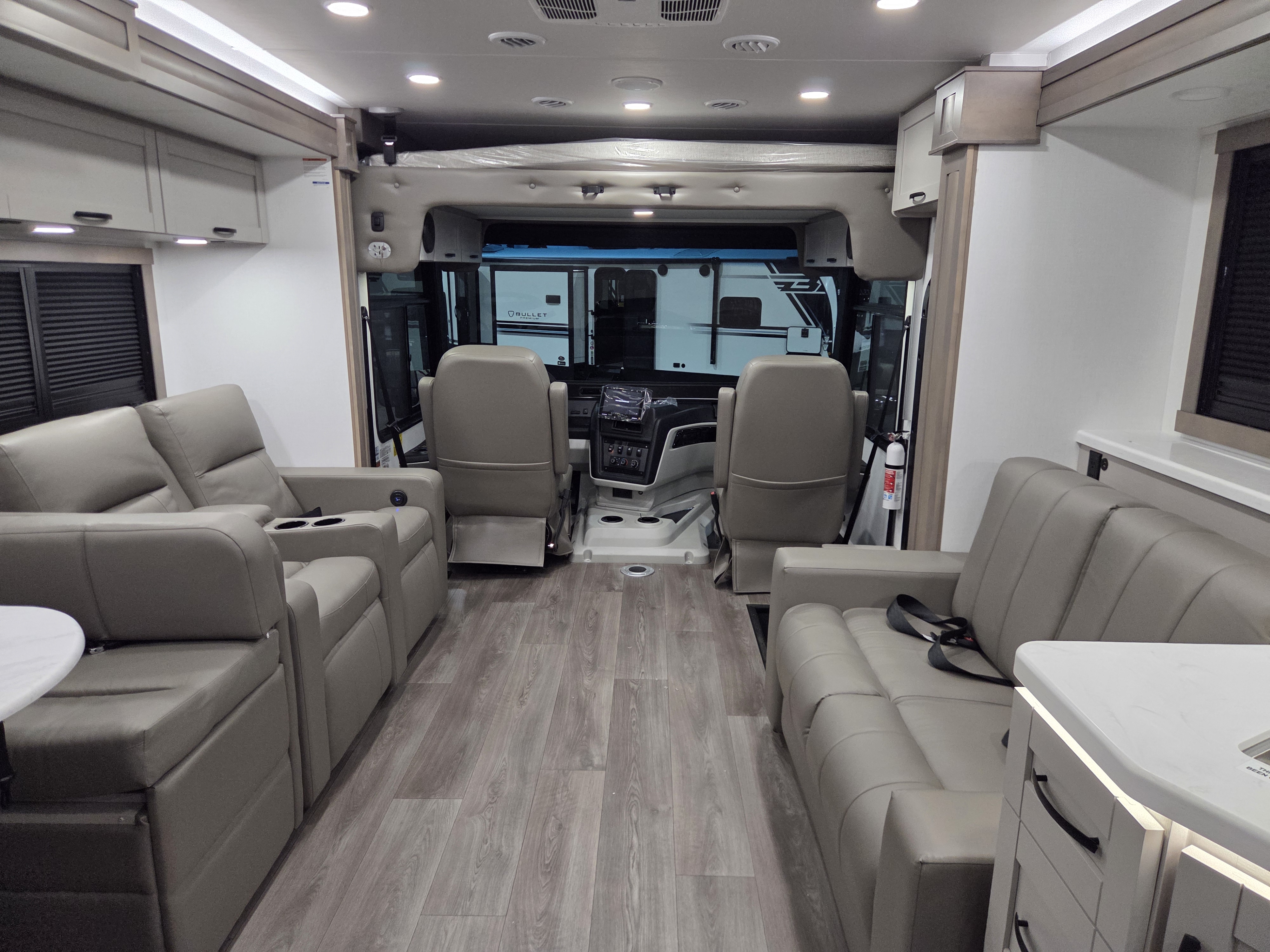 2027 Jayco Precept 34G - Image 24