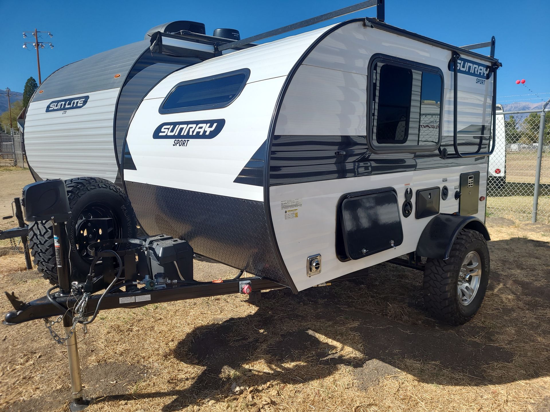 2022 Sunset Park RV Sun Ray 109 - Image 11