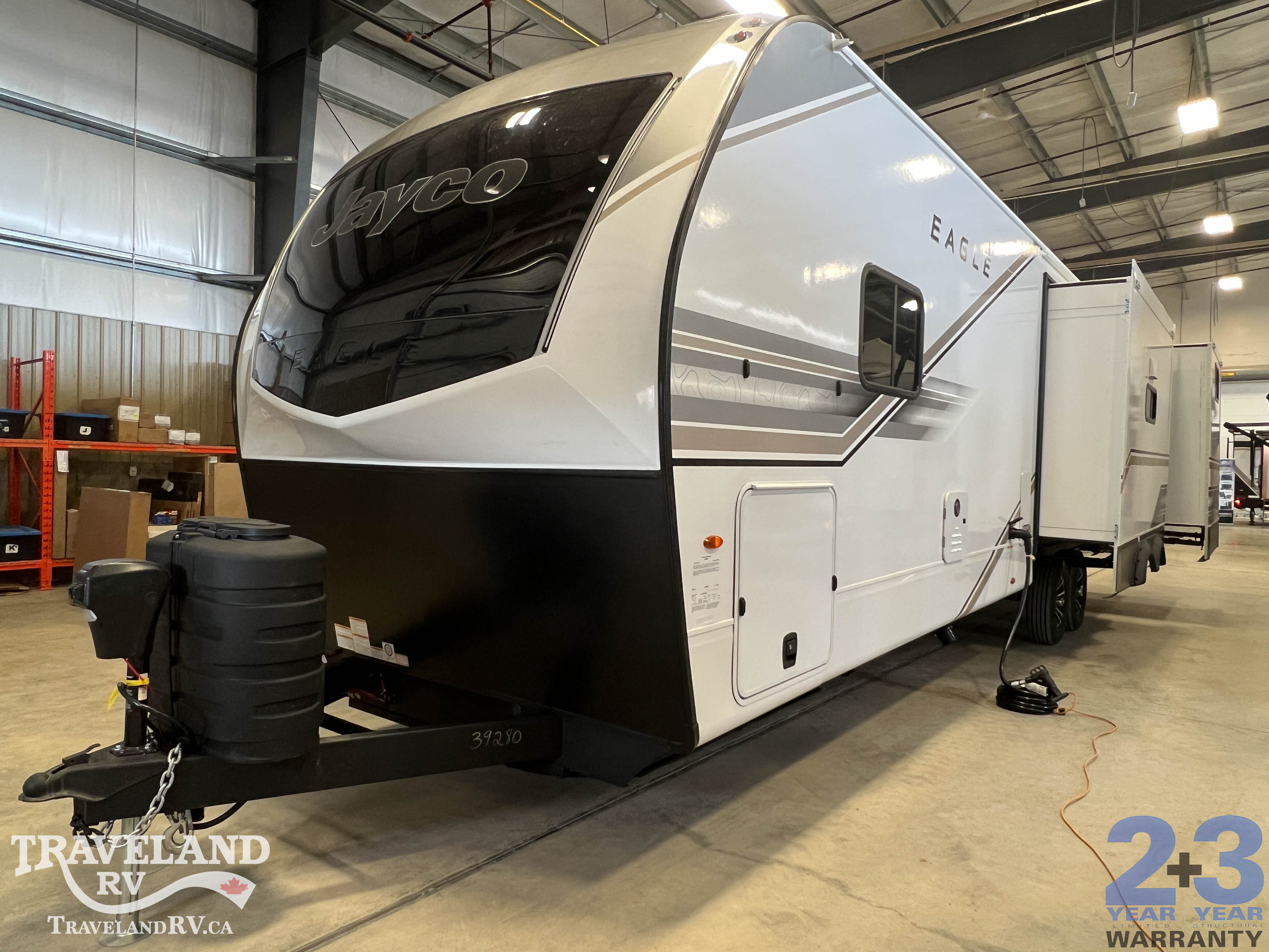 2027 Jayco Eagle 312BHOK - Image 5