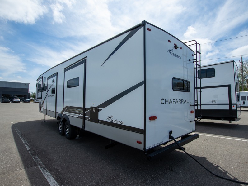 2022 Coachmen Chaparral 334FL - Image 4