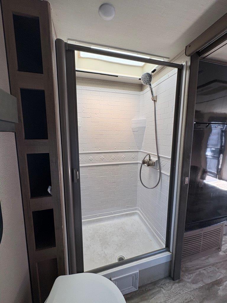 2022 Grand Design Imagine XLS 22RBE - Image 12