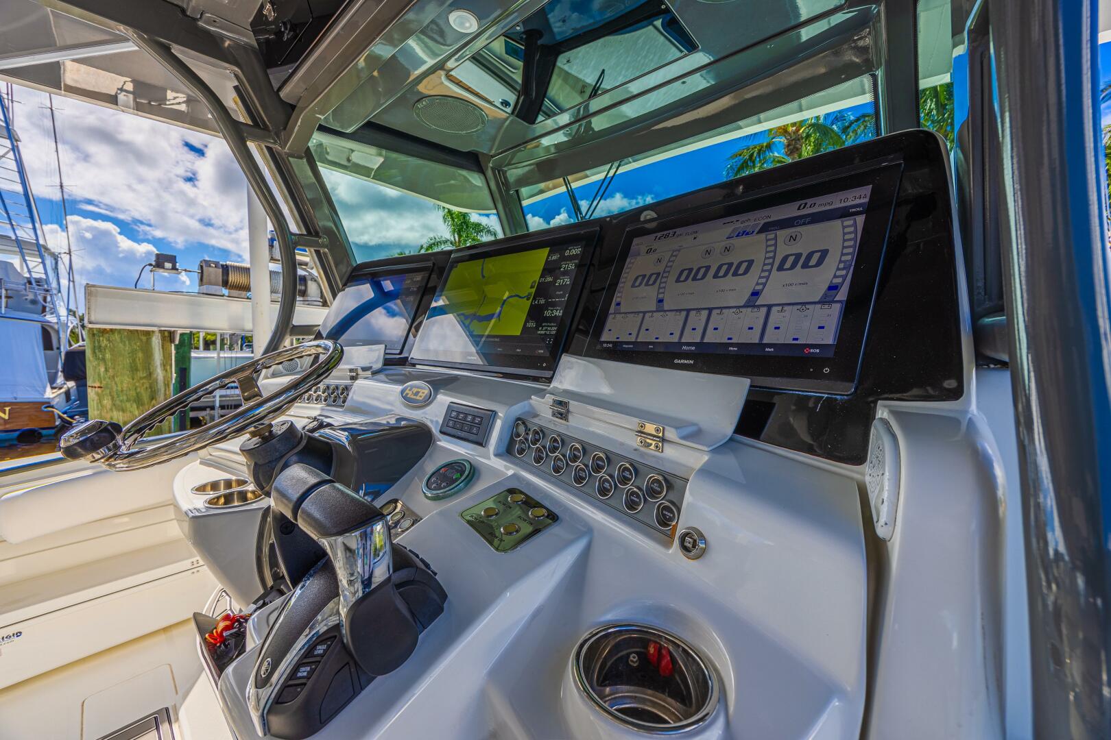 2019 HCB 53 Suenos - Image 15