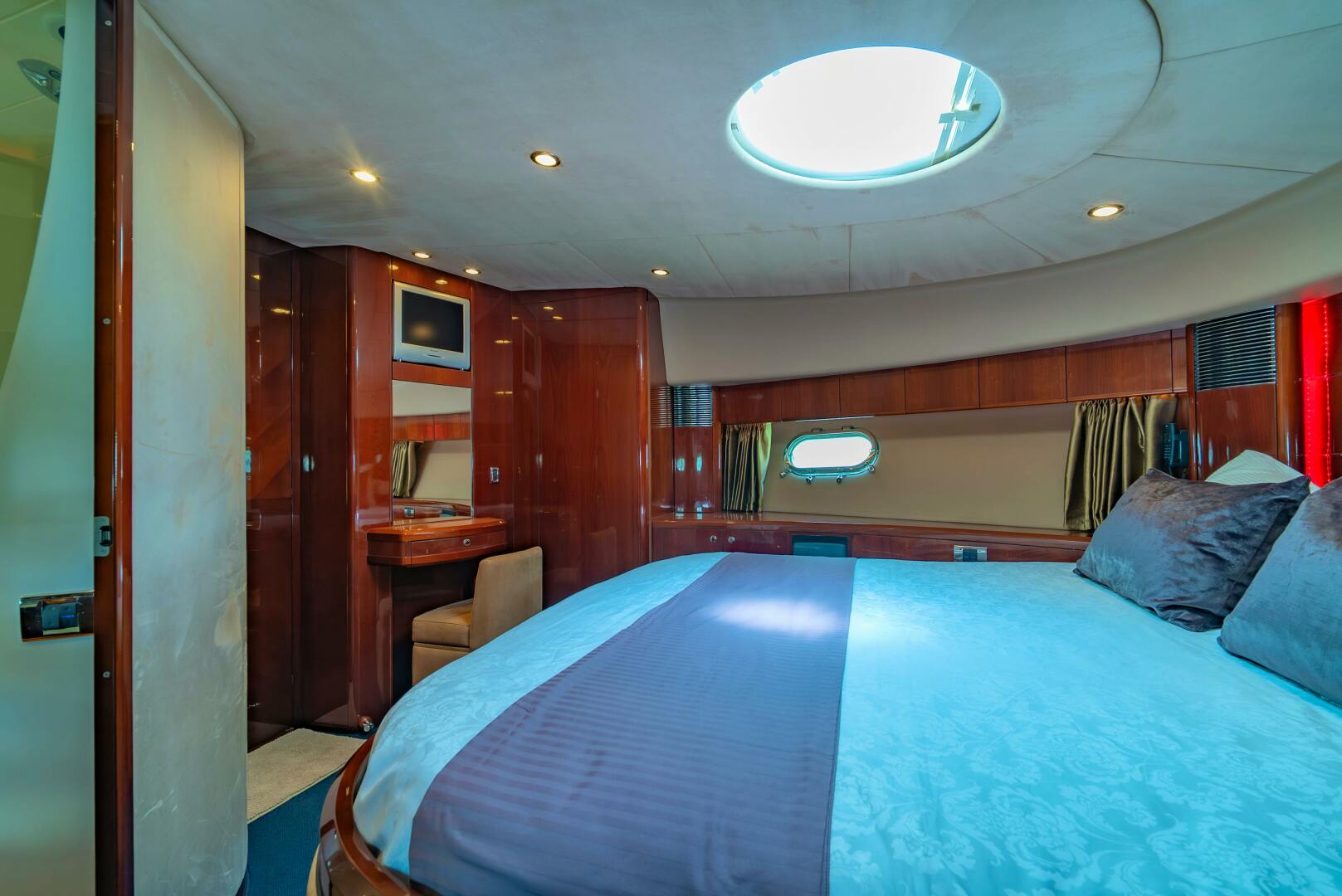 2006 Princess Yachts - Image 21