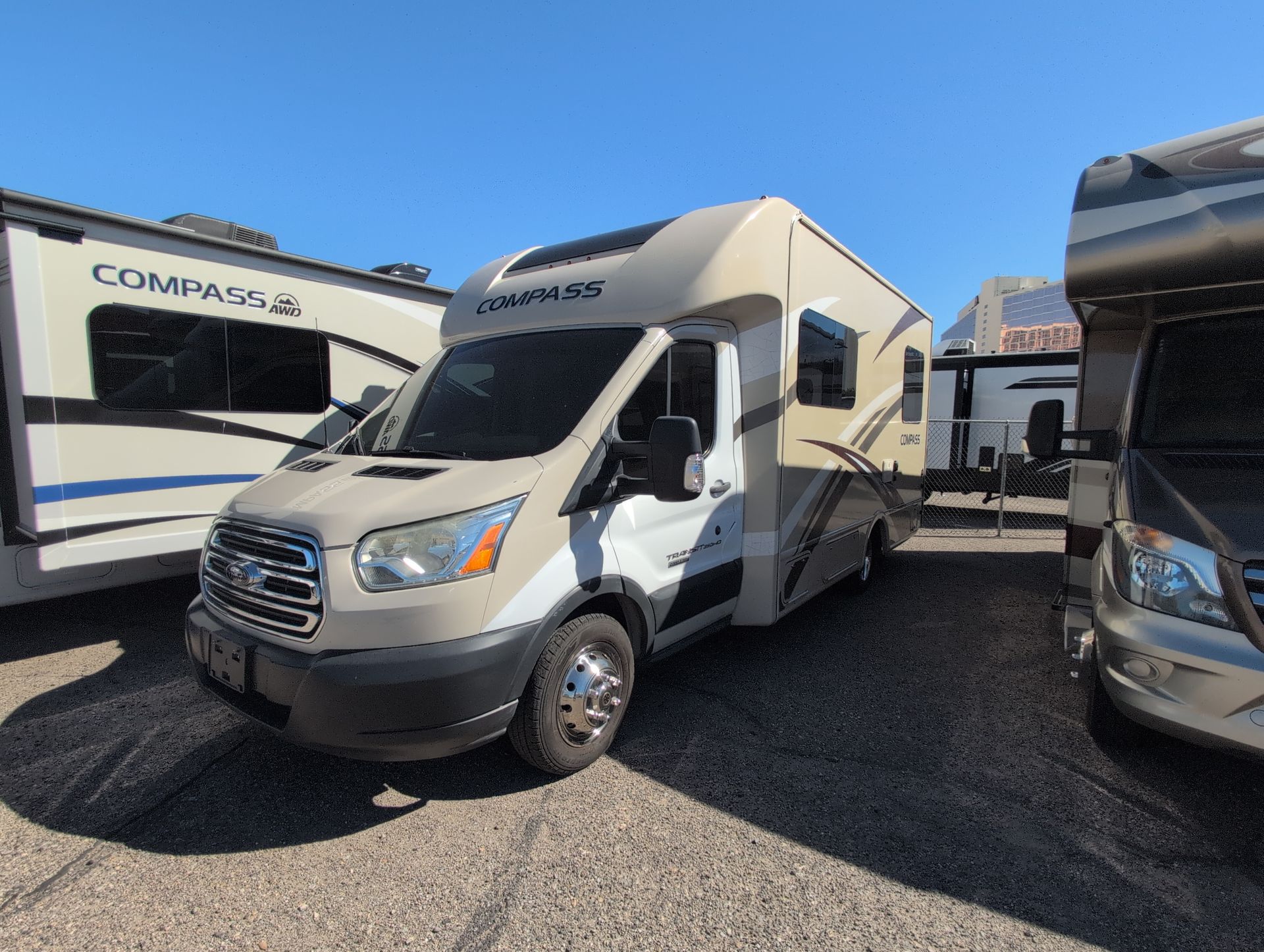 2017 Thor Motor Coach Compass 23TR - Image 4
