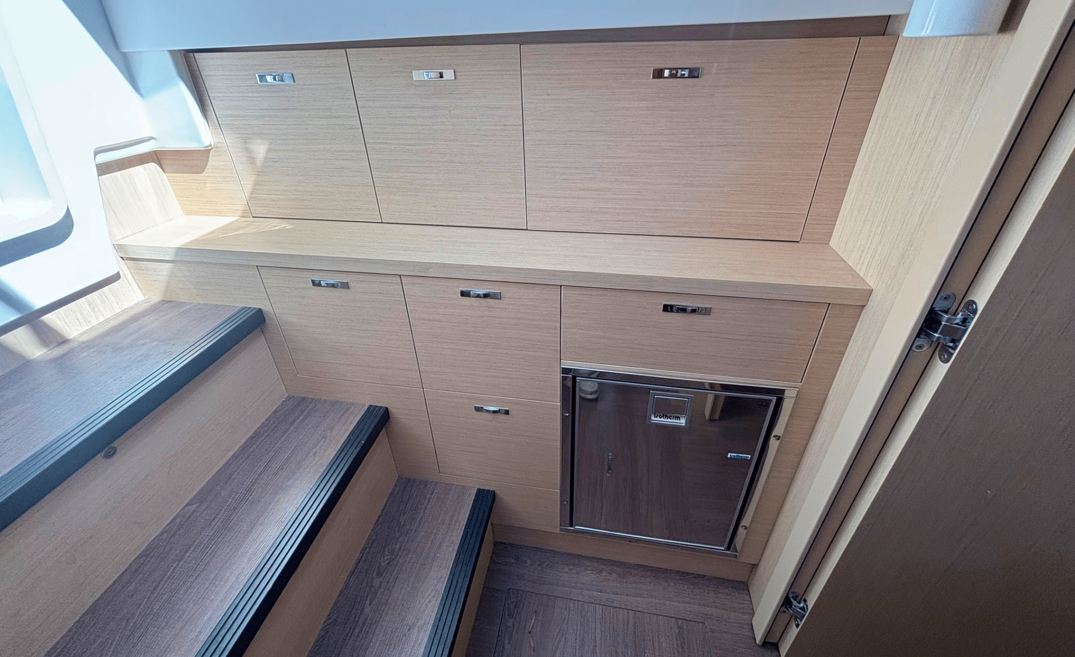 2025 JEANNEAU DB 37 - Image 52