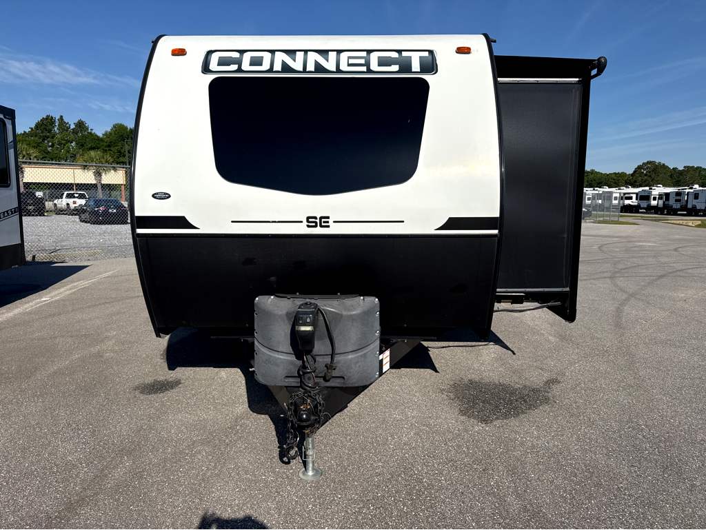 2022 K-Z CONNECT 221FKKSE - Image 2