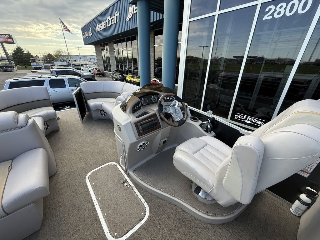 2015 Bennington 2250 GSR - Image 25