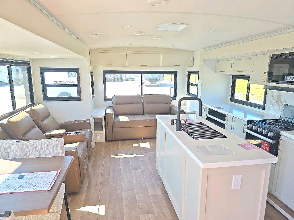 2027 GRAND DESIGN IMAGINE 2970RL - Image 8