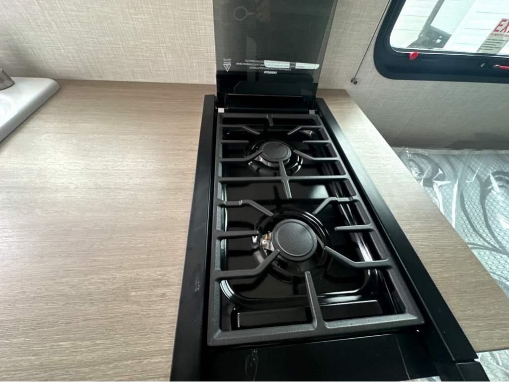 2026 VENTURE RV SIENNA 140VFD - Image 25