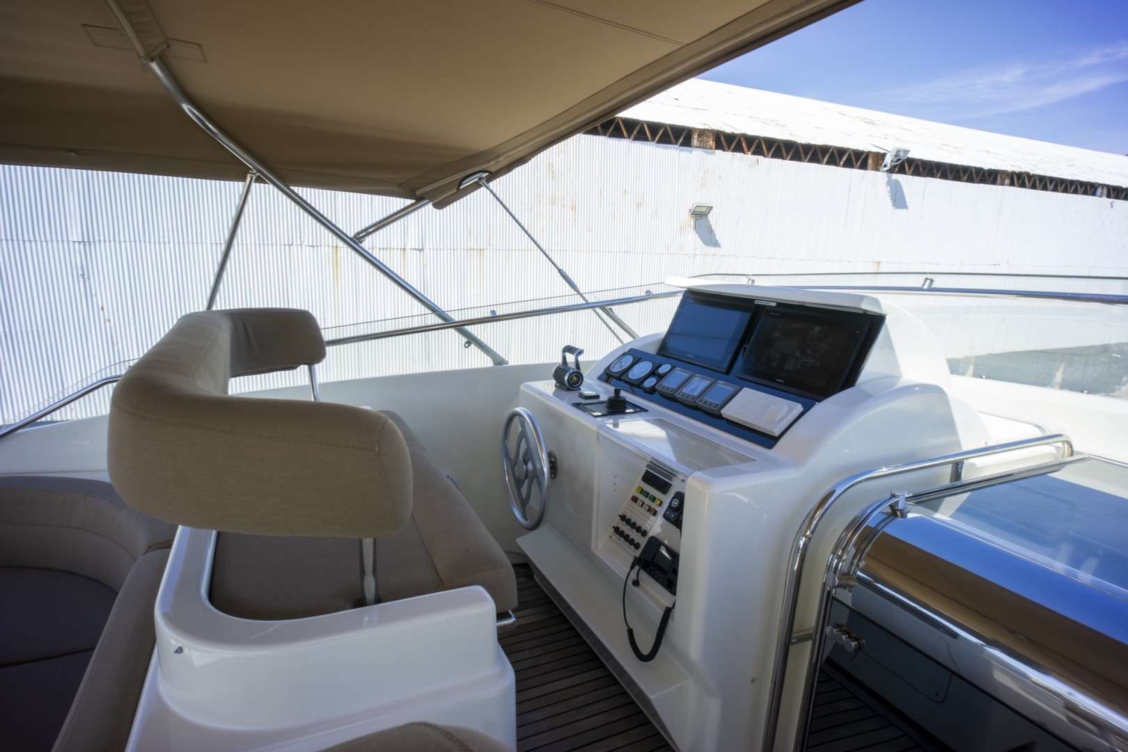 2000 Ferretti Yachts Custom Line 94 - Image 46