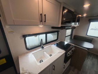 2026 JAYCO JAY FLIGHT SLX 210QB - Image 9